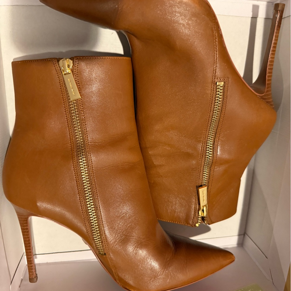 Michael Kors Tan Leather Heeled Boots